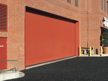 Rolling Service 800 commercial door