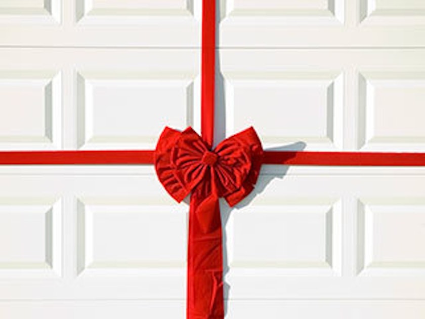 5 Holiday Decorating Ideas For Your Garage Door Creative Door