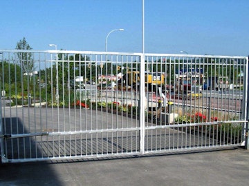 Double Swing Commercial Gate