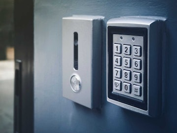 Intercom Min