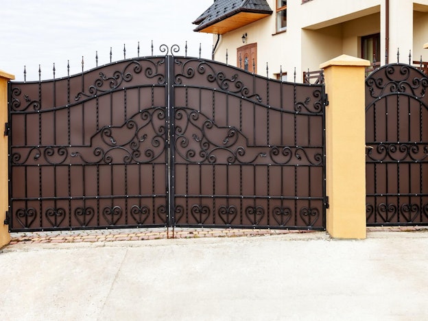 New Metal Gate Installation Min